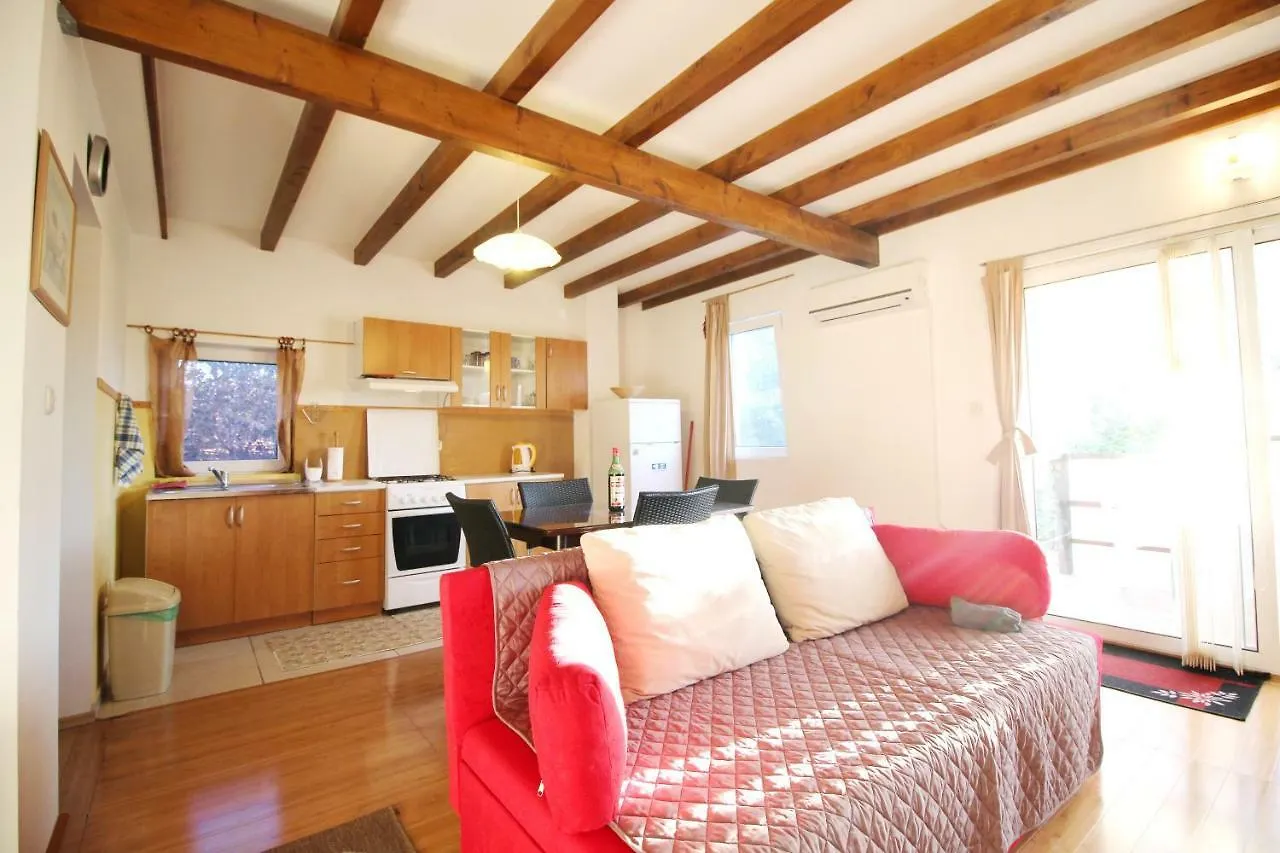 Apartments Mark Petrcane 0*,